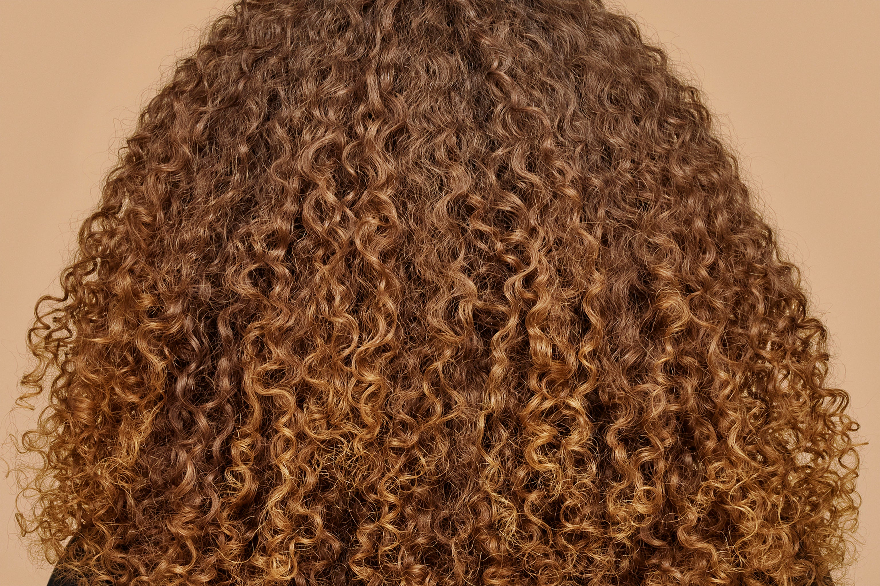 Mongongo Oil Multi-Use Curl Treatment Before